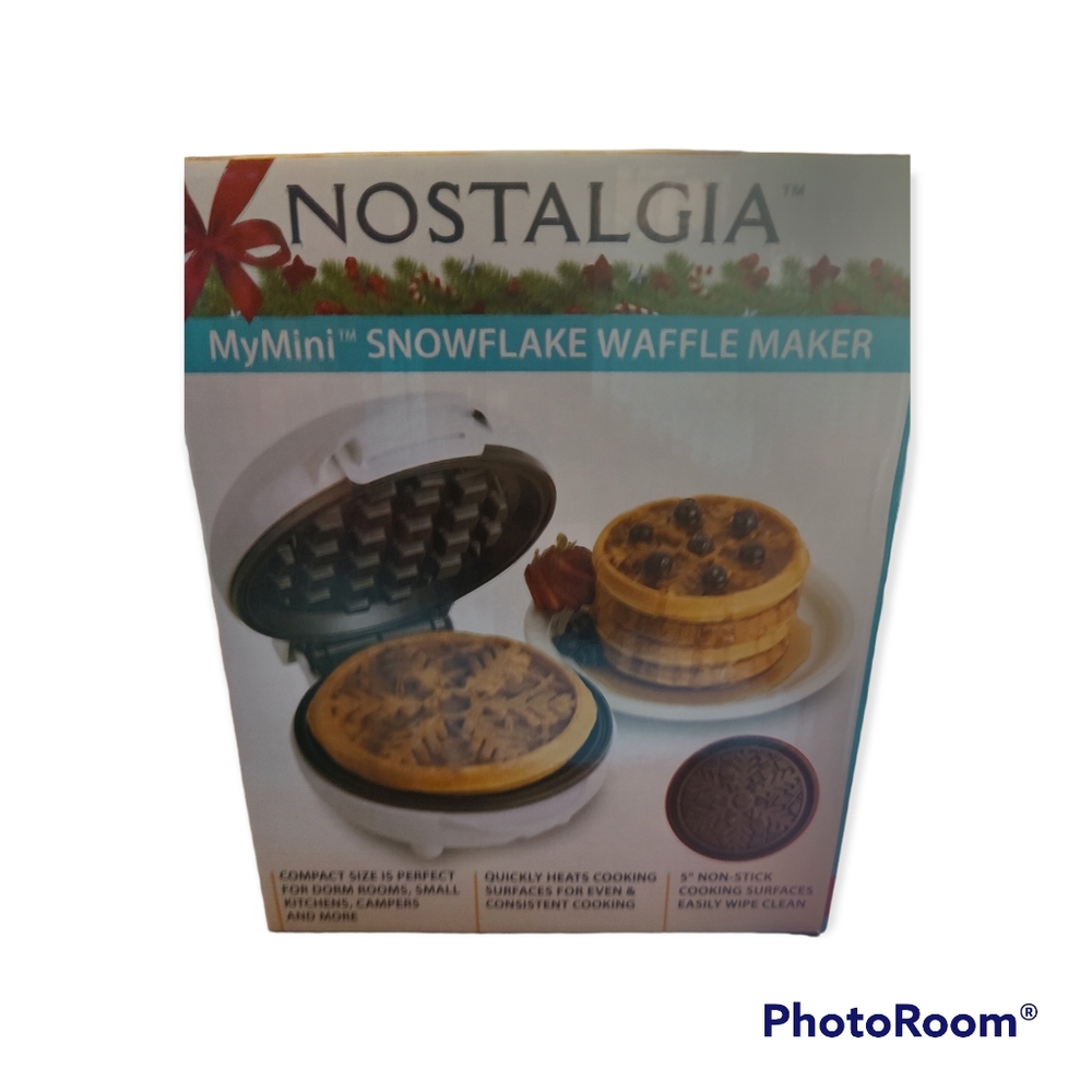 Nostalgia snowflake mini waffle maker
